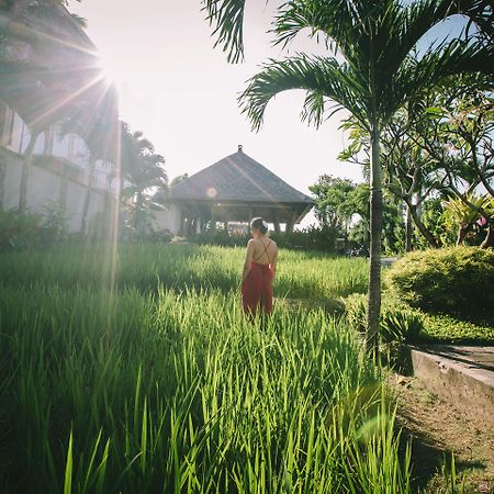 The Kirana Canggu Hotel מראה חיצוני תמונה